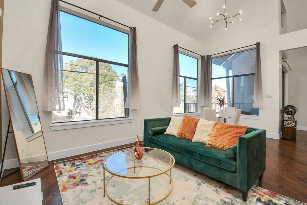3Br/3.5Ba Three Story East Downtown Townhouse With View Villa Houston Exterior photo