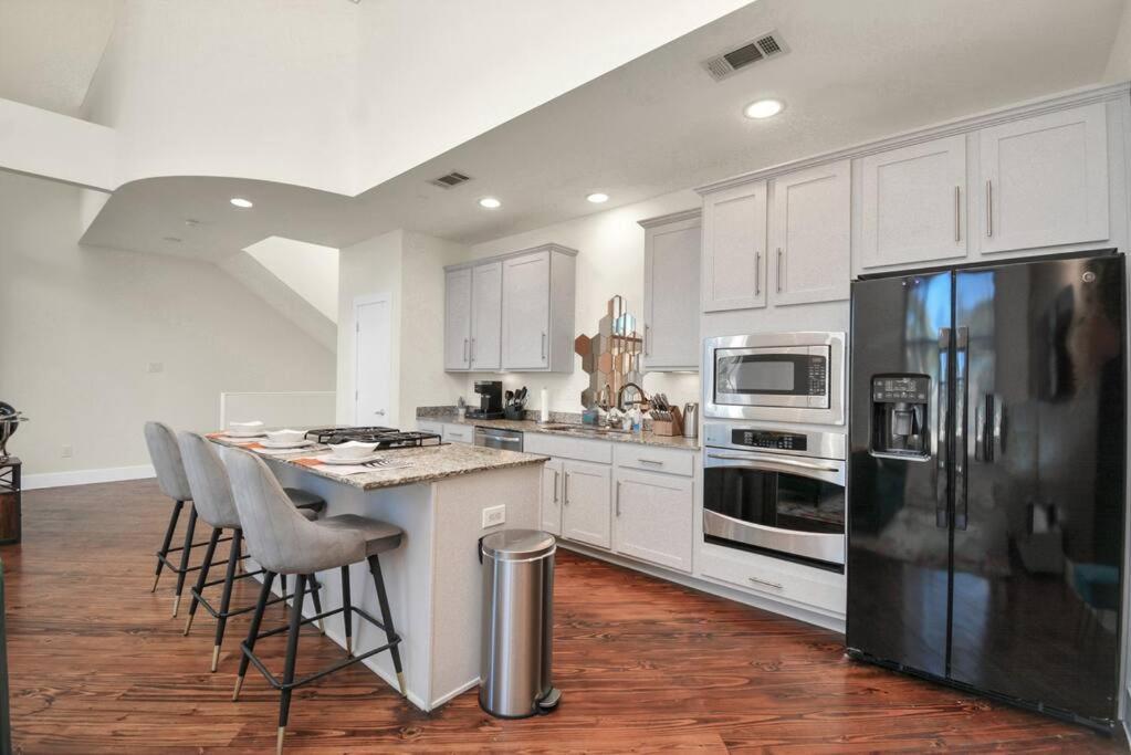 3Br/3.5Ba Three Story East Downtown Townhouse With View Villa Houston Exterior photo
